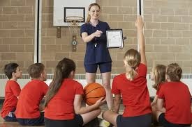 芬奇谈爱德华兹低迷：他一过半场就被包夹，必须研究如何应对